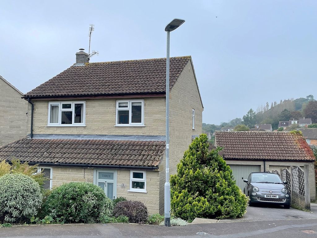 3 bed detached house for sale in Bruton, Somerset BA10, £365,000