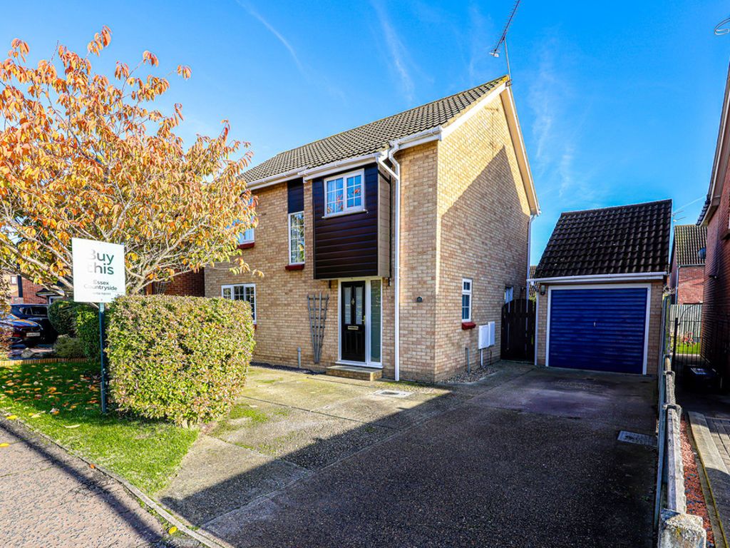 4 bed detached house for sale in Doulton Way, Ashingdon, Rochford SS4, £425,000