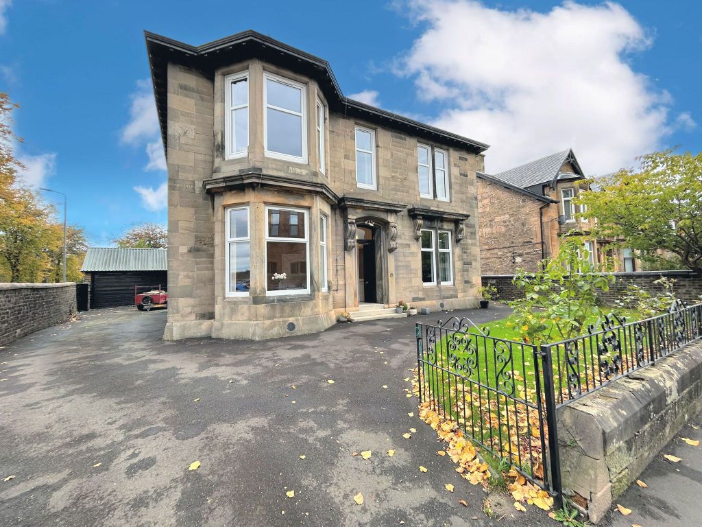 5 bed detached house for sale in Ronaldshay Crescent, Grangemouth FK3, £424,995