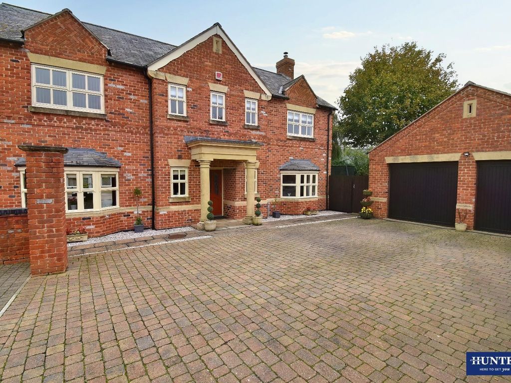 5 bed property for sale in Hubbards Close, Ashby Magna, Lutterworth LE17, £775,000