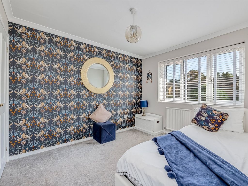 5 bed detached house for sale in Woodlands Close, Cople, Bedford, Bedfordshire MK44, £795,000