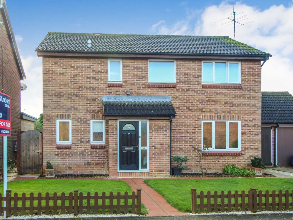 4 bed detached house for sale in Coopers Avenue, Heybridge CM9, £450,000