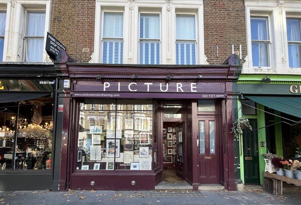 Commercial property to let in Shepherds Bush Road, London W6, £22,500 pa