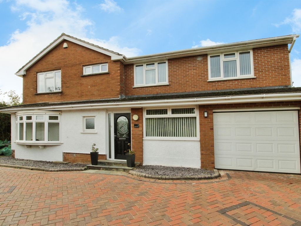 5 bed detached house for sale in Hawthorn Close, Dinas Powys CF64, £750,000