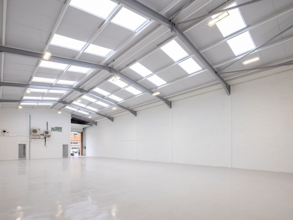 Warehouse to let in Havelock Terrace, London SW8, Battersea,, £249,000 pa