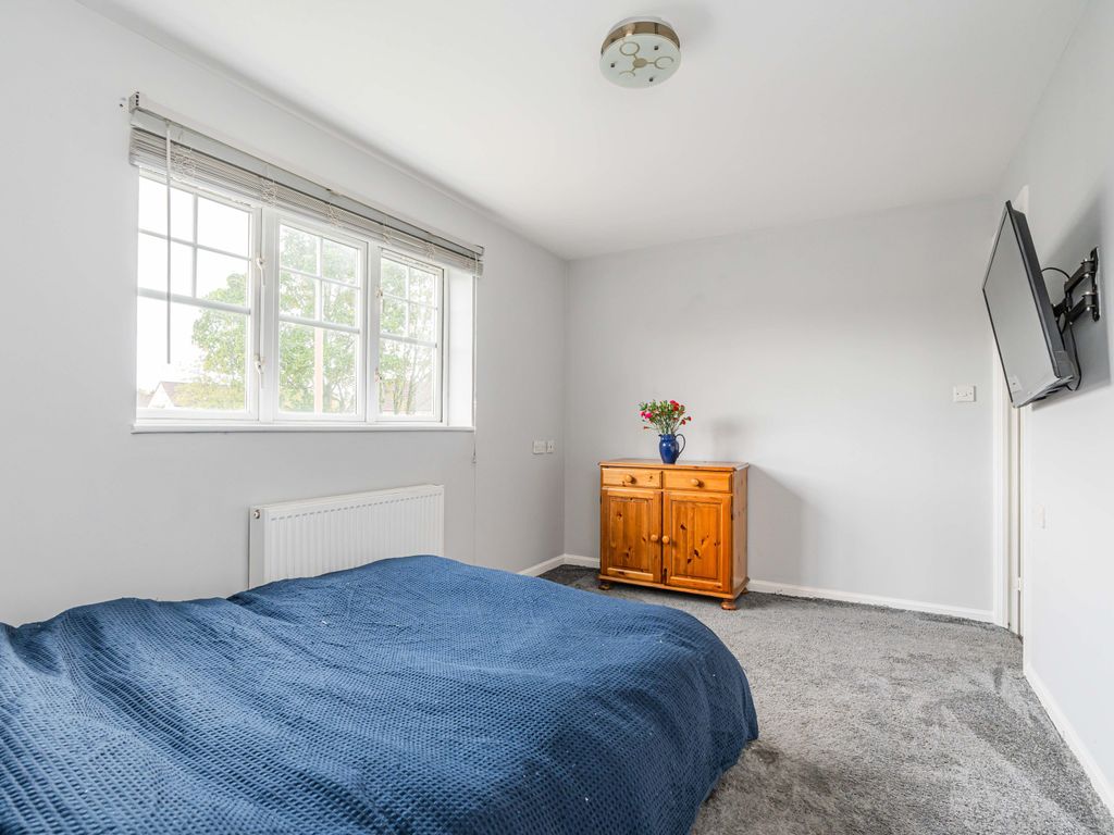 3 bed property for sale in 266 South Gyle Road, Edinburgh EH12, £390,000