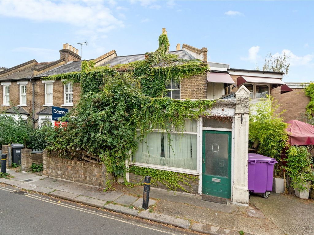 3 bed property for sale in Spring Grove, Strand On The Green W4, £795,000