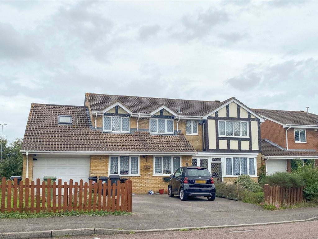 6 bed detached house for sale in Great Meadow Road, Bradley Stoke, Bristol, South Gloucestershire BS32, £750,000