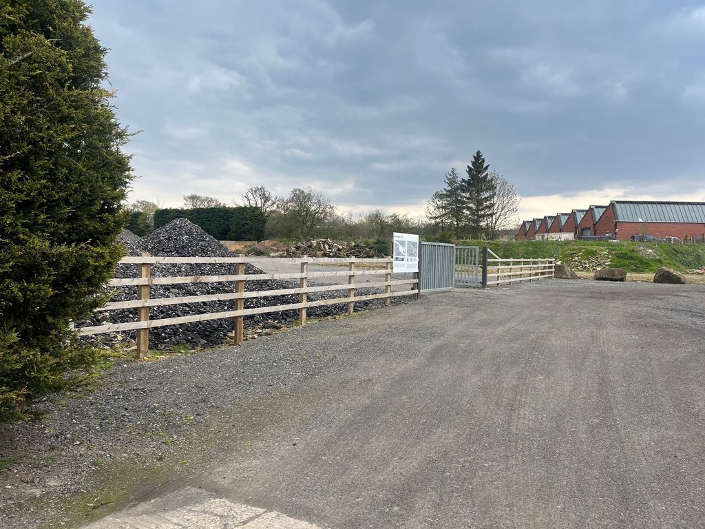 Land to let in Yard 1 Formally Old Stone Yard, Near Bank Park, Near Bank, Shelley, Huddersfield HD8, Non quoting