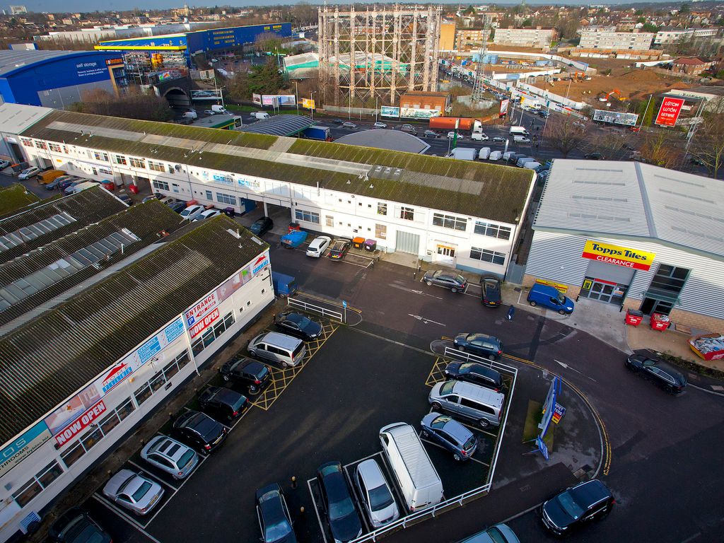 Warehouse to let in Unit E1Au, Bounds Green Industrial Estate, Bounds Green N11, Bounds Green,, £10,000 pa