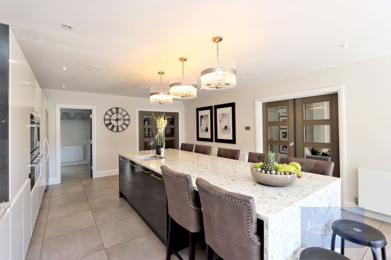 5 bed detached house for sale in Chigwell Rise, Chigwell IG7, £1,900,000