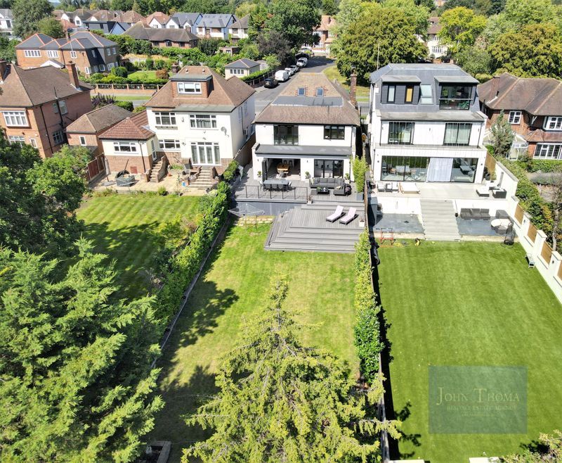 5 bed detached house for sale in Chigwell Rise, Chigwell IG7, £1,900,000