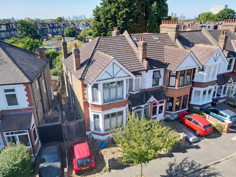 4 bed semi-detached house for sale in Richmond Way, London E11, £895,000
