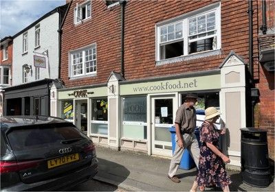 Retail premises to let in 80-83 High Street, Marlborough, Wiltshire SN8, £25,000 pa