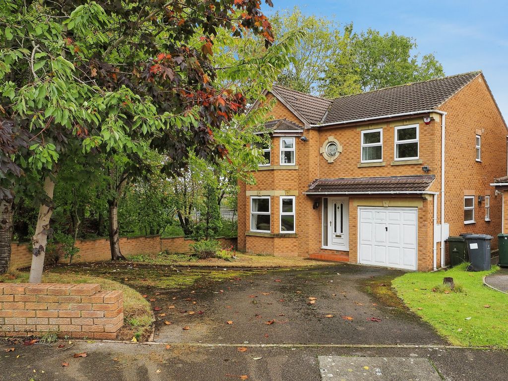5 bed detached house for sale in Broad Gates, Silkstone, Barnsley, South Yorkshire S75, £370,000