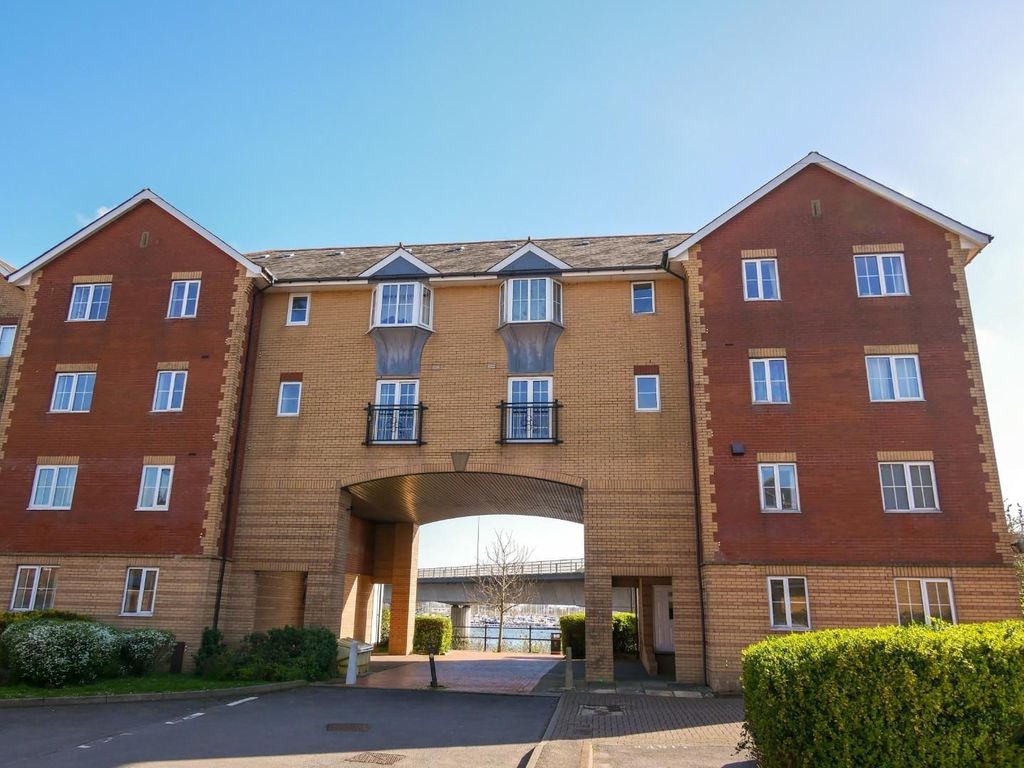 2 bed flat to rent in Campbell Drive, Cardiff CF11, £875 pcm