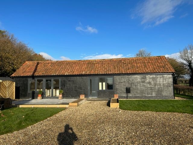 2 bed barn conversion to rent in Portwood Farm, Great Ellingham, Attleborough NR17, £1,200 pcm