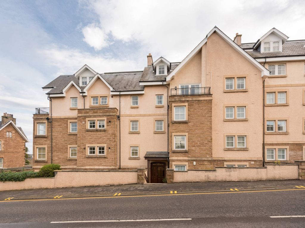 2 bed flat for sale in 1/6 Royal Apartments, Station Road, North Berwick EH39, £370,000