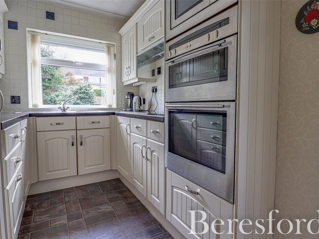 3 bed semi-detached house for sale in Mayfield Gardens, Brentwood CM14, £460,000