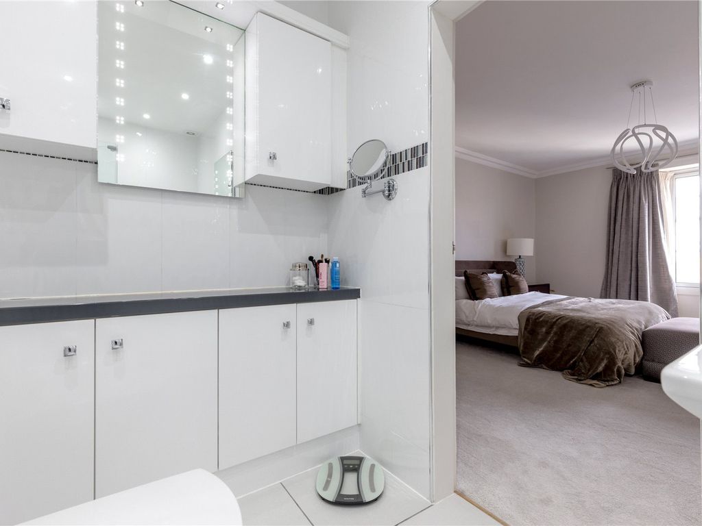 5 bed flat to rent in Hope Street, Edinburgh EH2, £5,000 pcm
