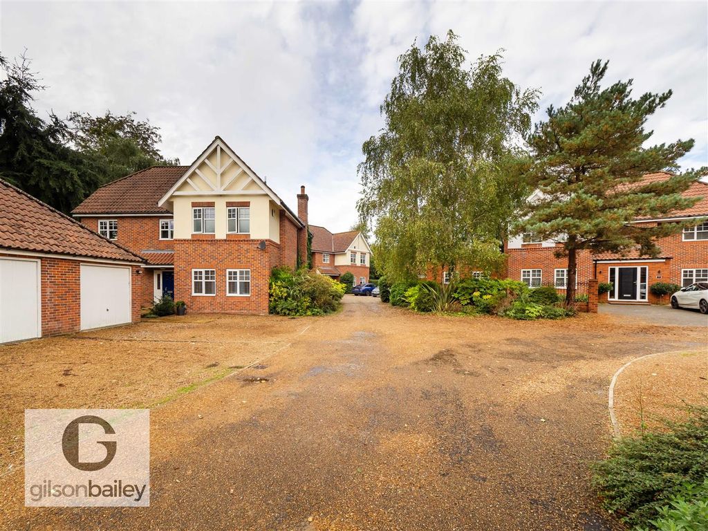 4 bed detached house for sale in Edenhurst Close, Norwich NR4, £950,000