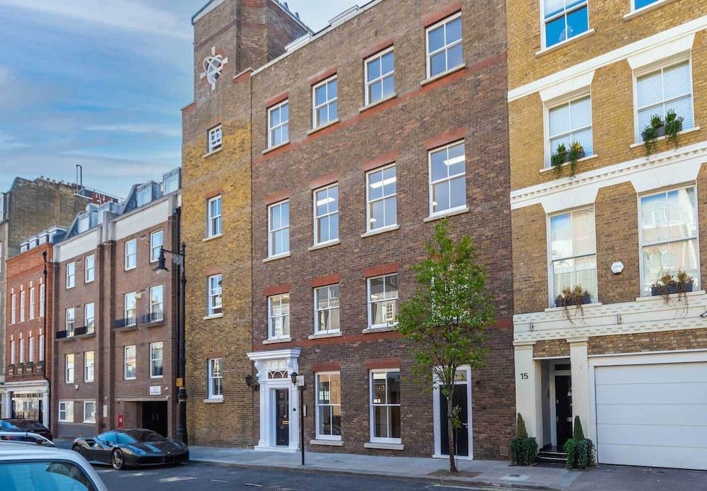 Office to let in Hays Mews, London W1J, £210,210 pa