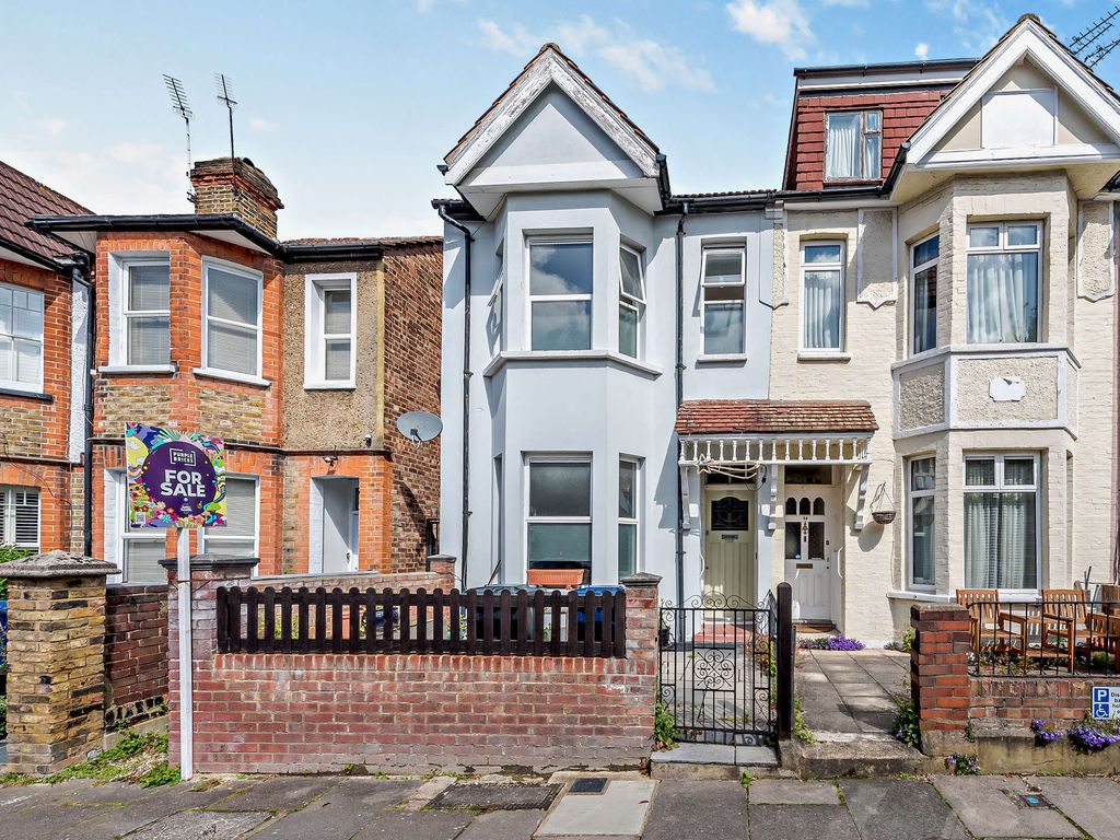 3 bed semi-detached house for sale in Devonshire Road, London W5, £725,000