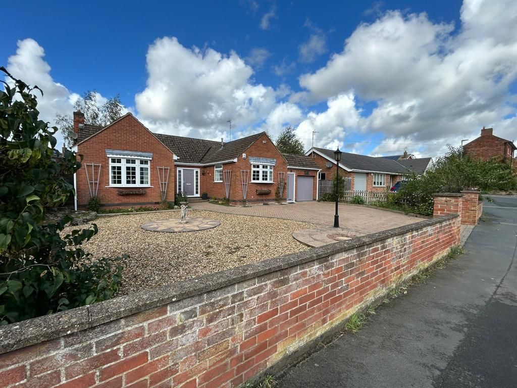 3 bed property for sale in Lutterworth Road, Gilmorton, Lutterworth LE17, £550,000