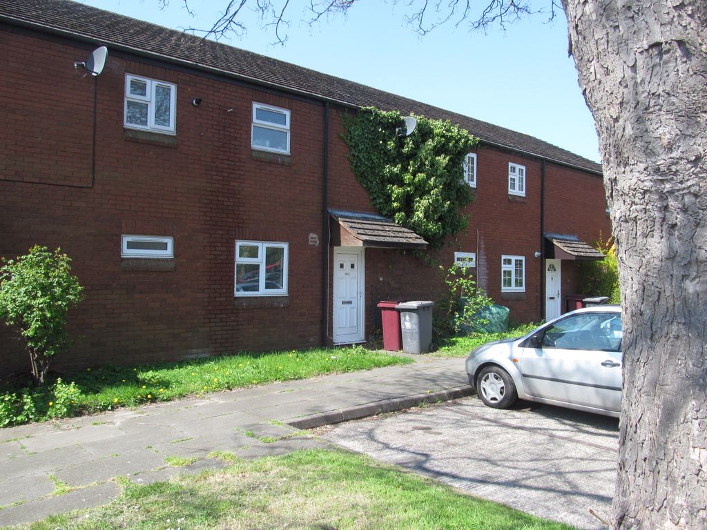 4 bed terraced house to rent in Avon Place, Reading RG1, £1,700 pcm