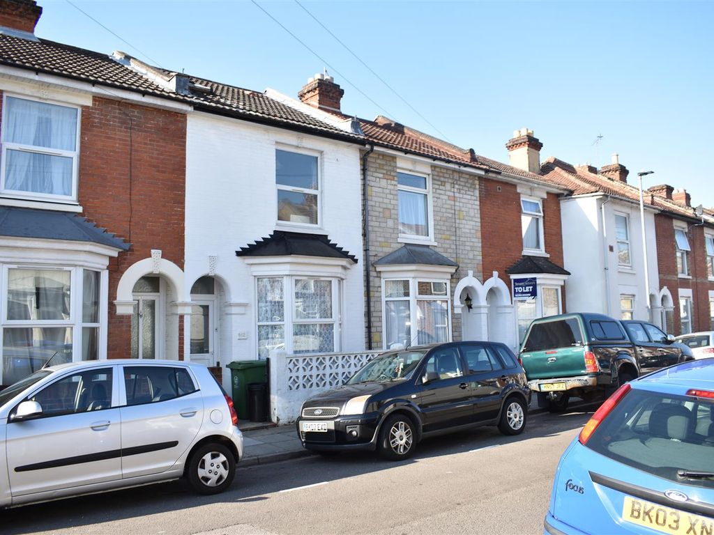 4 bed terraced house to rent in Percy Road, Southsea PO4, £1,580 pcm