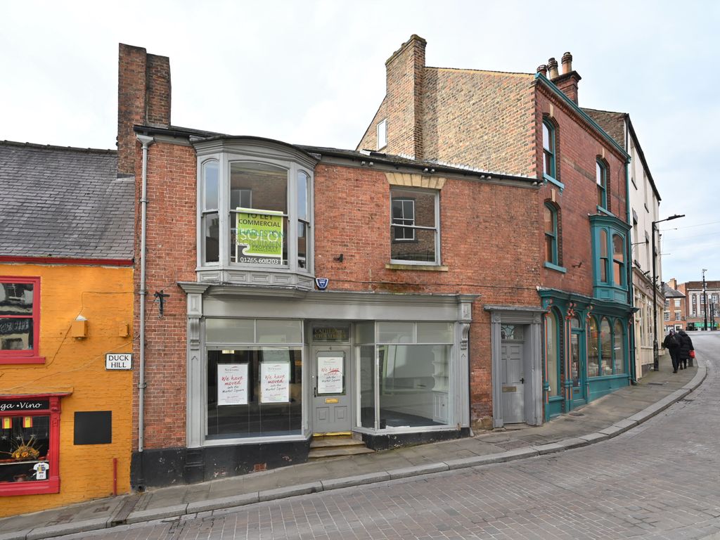 Office to let in Kirkgate, Ripon HG4, £8,004 pa