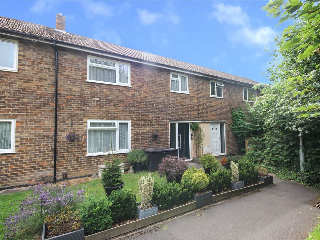 3 bed terraced house for sale in Deepfield Road, Bracknell, Berkshire RG12, £340,000