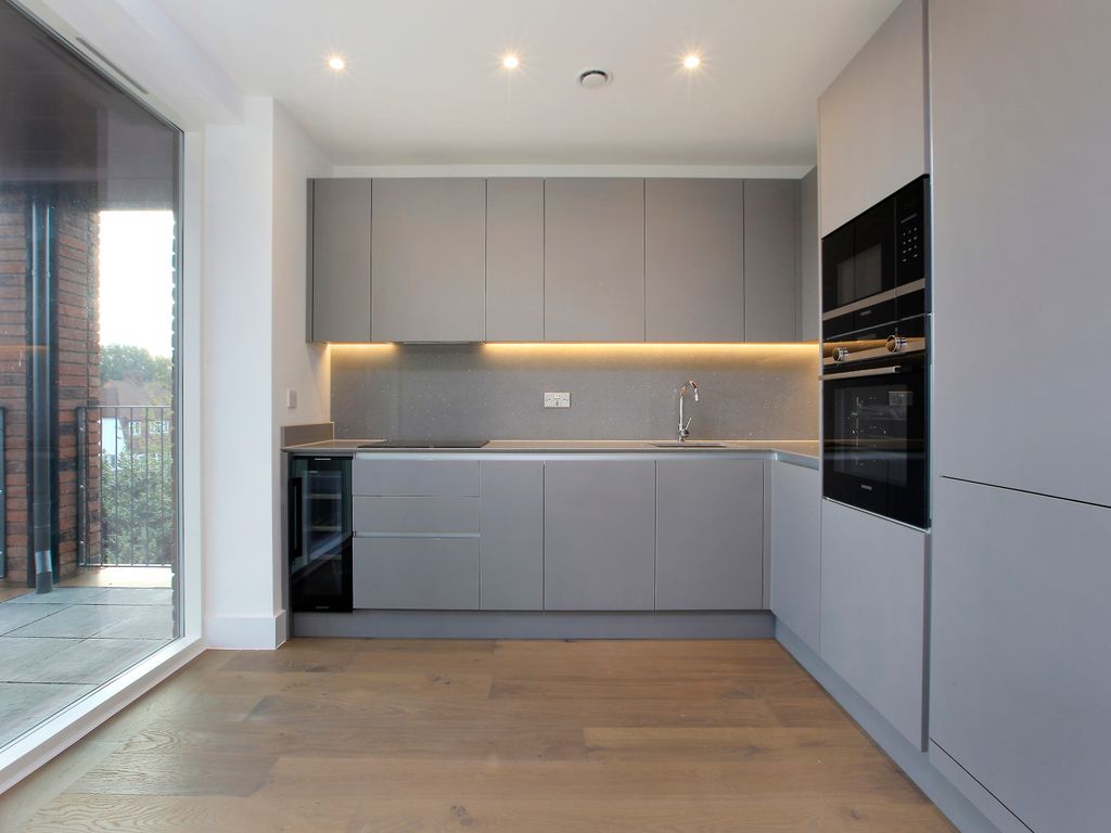 New home, 1 bed flat for sale in Thornton House, Thornton Road, Balham, London SW12, £500,000