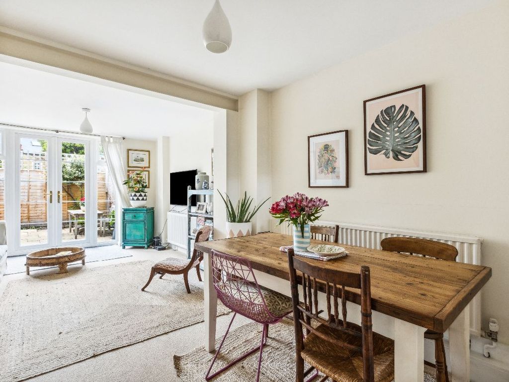 2 bed cottage for sale in Railway Side, Little Chelsea SW13, £750,000