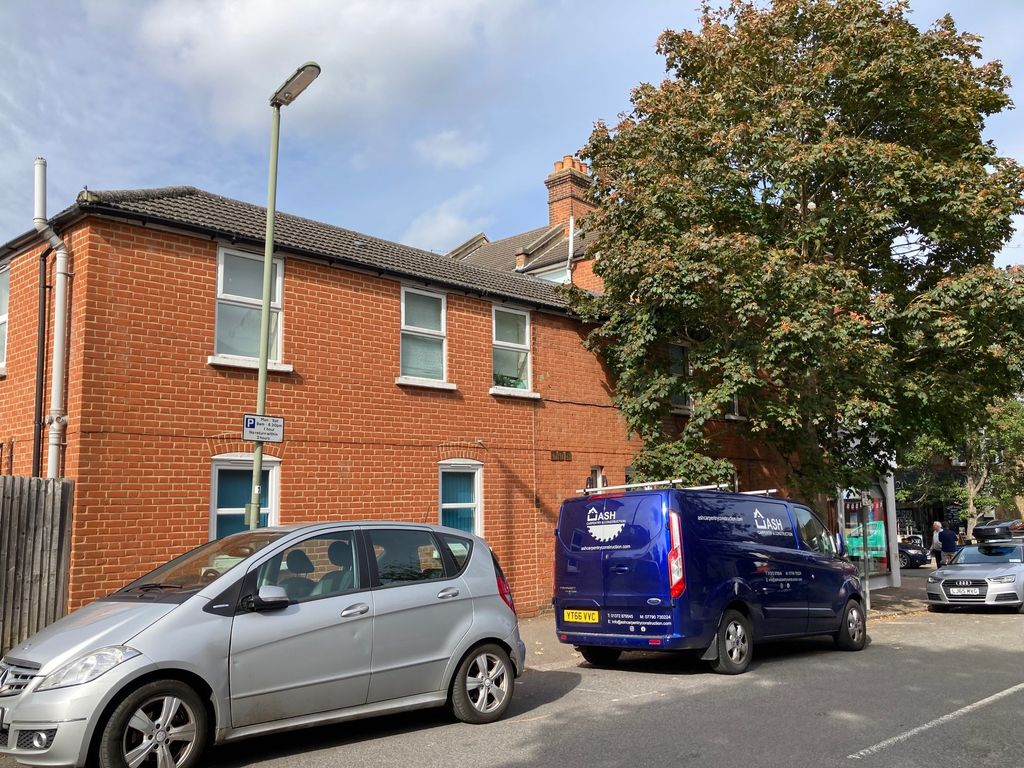 Office to let in Albany Crescent, Claygate KT10, £15,000 pa