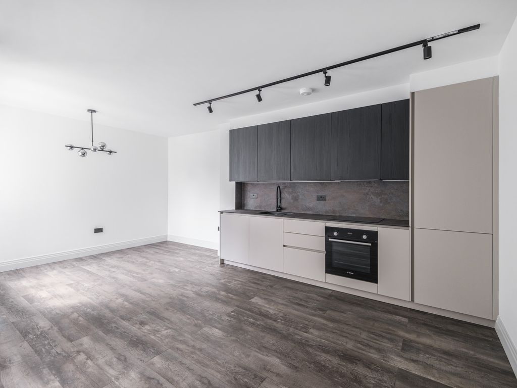 1 bed flat for sale in Millers Terrace, London E8, £465,000