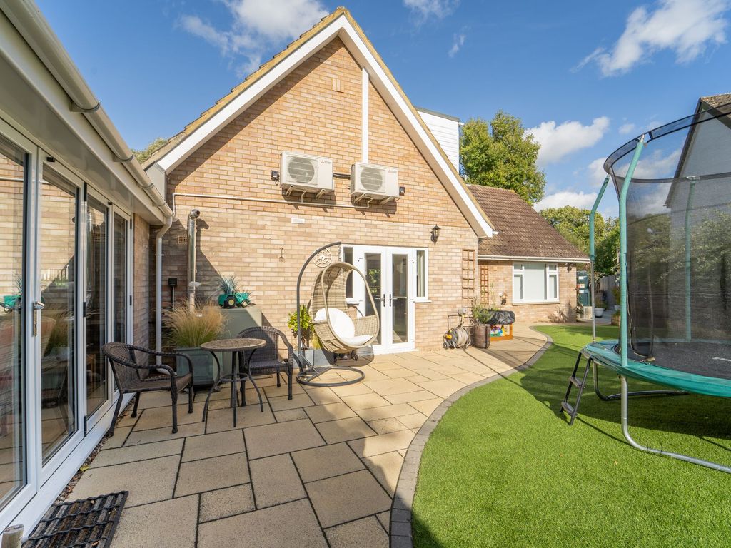 5 bed detached house for sale in High Haden Road, Glatton, Cambridgeshire. PE28, £625,000