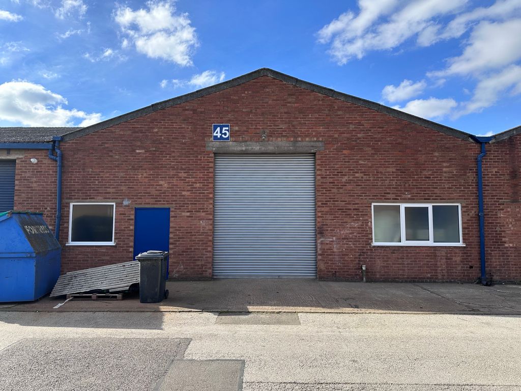 Industrial to let in Station Road, Birmingham B46, £38,005 pa
