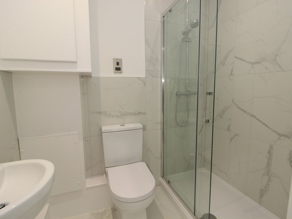 2 bed flat for sale in Ferma Lane, Great Barrow, Chester, Cheshire CH3, £350,000