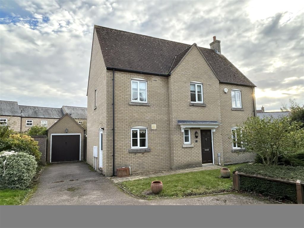 4 bed detached house for sale in Teasel Drive, Ely CB6, £525,000