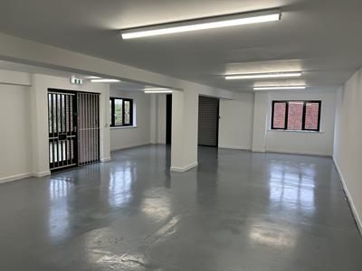 Light industrial to let in Station Yard, 4, Station Road, Hungerford, Berkshire RG17, Non quoting
