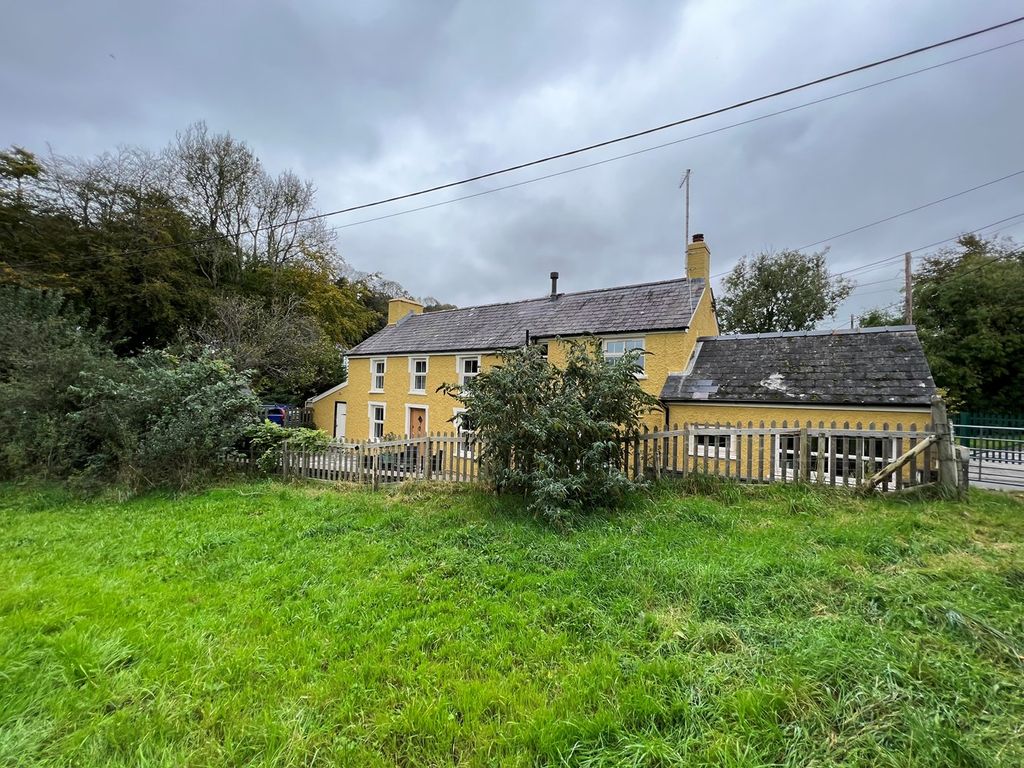 3 bed cottage for sale in Pontgarreg, Llandysul SA44, £399,950