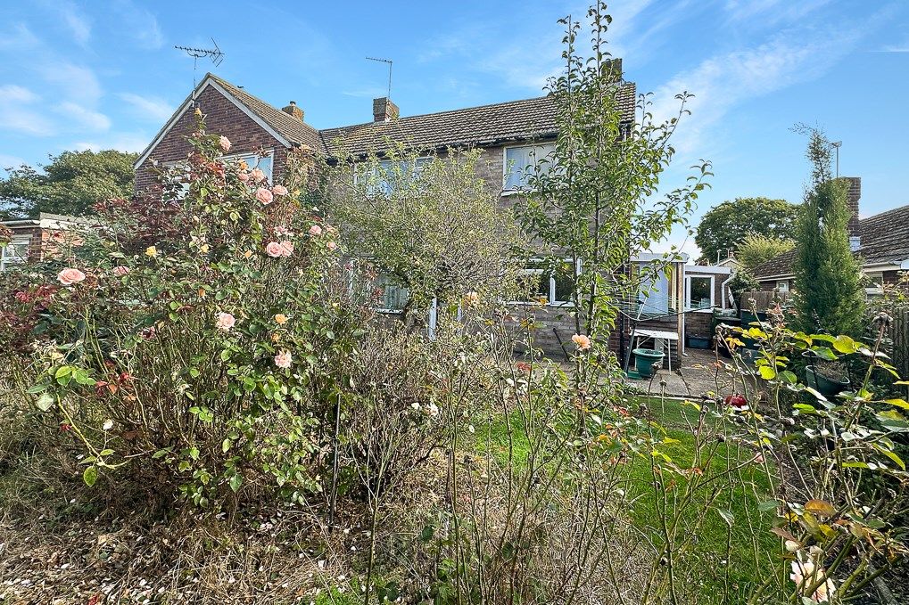 3 bed semi-detached house for sale in Templewood Road, Colchester CO4, £250,000
