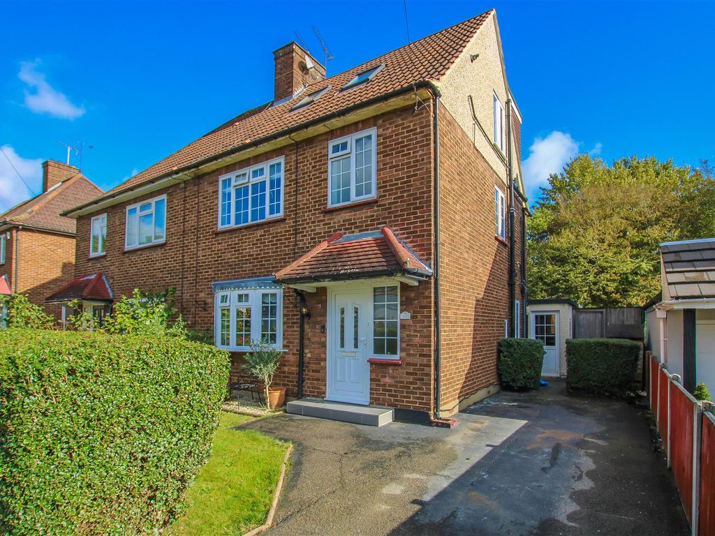 5 bed semi-detached house for sale in Beech Avenue, Brentwood CM13, £575,000