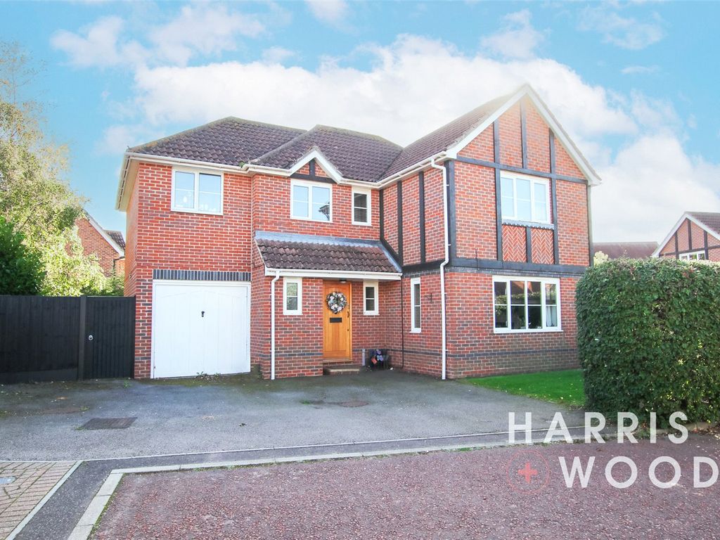 5 bed detached house for sale in Cohort Drive, Colchester, Essex CO2, £525,000