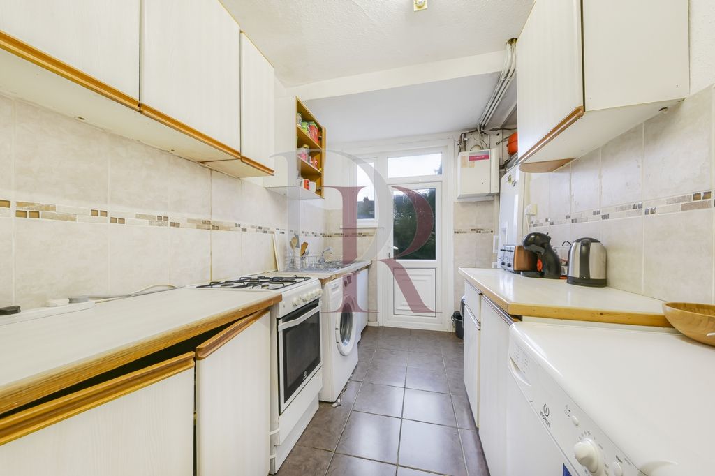 3 bed terraced house for sale in Ashley Gardens, Palmers Green N13, £545,000