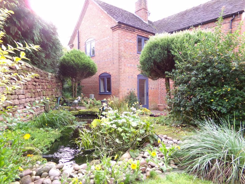 3 bed barn conversion for sale in Mill Green, Hinstock, Market Drayton TF9, £695,000
