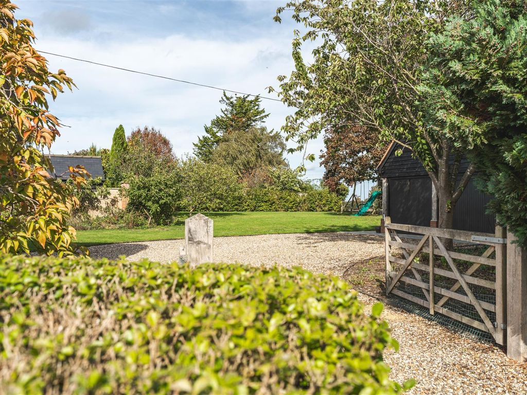 4 bed detached house for sale in Church Green, Hinxton, Saffron Walden CB10, £1,050,000