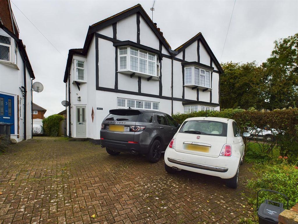 3 bed semi-detached house for sale in Taunton Lane, Old Coulsdon, Coulsdon CR5, £535,000