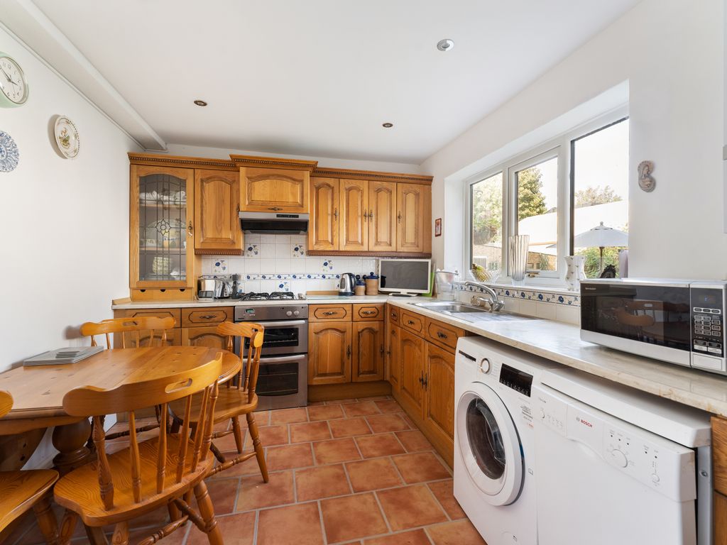 3 bed end terrace house for sale in Wellington Road, London E7, £575,000